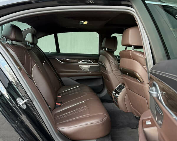 Чорний БМВ 7 Серія, об'ємом двигуна 2.99 л та пробігом 117 тис. км за 45000 $, фото 52 на Automoto.ua