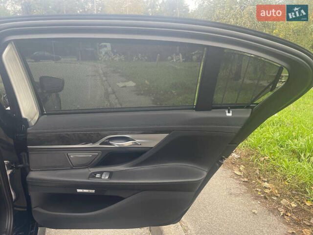 Черный БМВ 7 Серия, объемом двигателя 2.99 л и пробегом 183 тыс. км за 38900 $, фото 46 на Automoto.ua