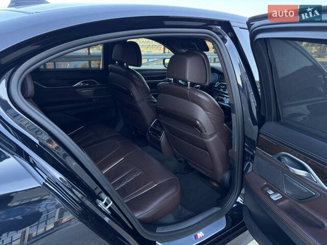 Черный БМВ 7 Серия, объемом двигателя 3 л и пробегом 160 тыс. км за 38500 $, фото 24 на Automoto.ua