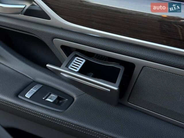 Черный БМВ 7 Серия, объемом двигателя 3 л и пробегом 130 тыс. км за 29000 $, фото 52 на Automoto.ua