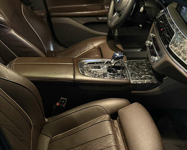 Черный БМВ 7 Серия, объемом двигателя 2.99 л и пробегом 125 тыс. км за 55600 $, фото 27 на Automoto.ua