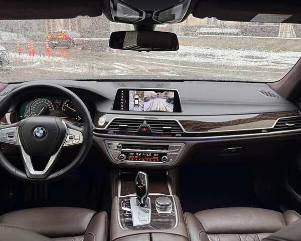 Чорний БМВ 7 Серія, об'ємом двигуна 2 л та пробігом 143 тис. км за 35000 $, фото 60 на Automoto.ua