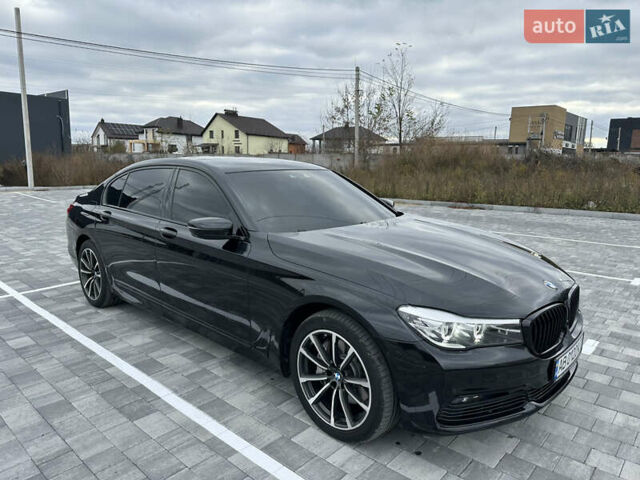 Черный БМВ 7 Серия, объемом двигателя 3 л и пробегом 147 тыс. км за 36000 $, фото 3 на Automoto.ua