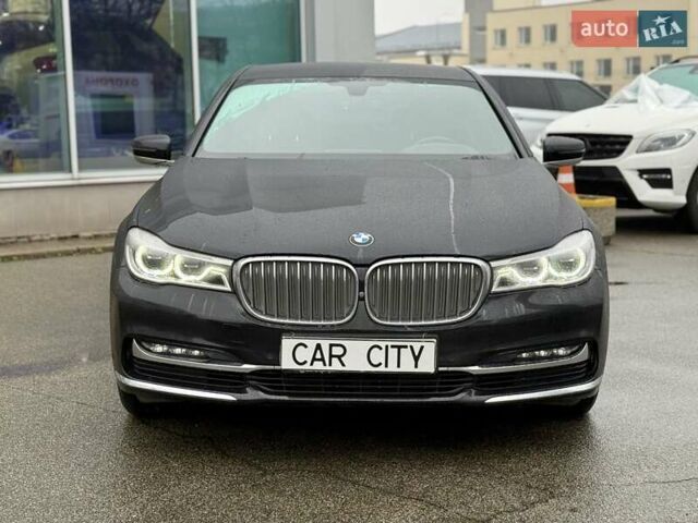Черный БМВ 7 Серия, объемом двигателя 2 л и пробегом 175 тыс. км за 36999 $, фото 1 на Automoto.ua