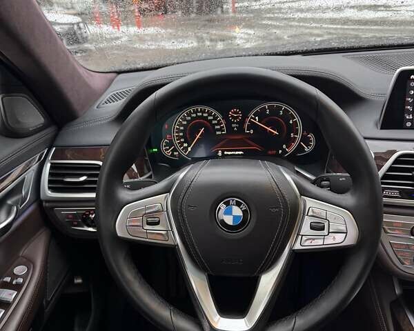 Чорний БМВ 7 Серія, об'ємом двигуна 2 л та пробігом 143 тис. км за 35000 $, фото 54 на Automoto.ua