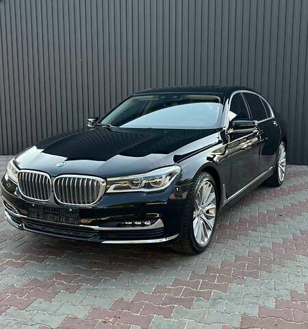 Чорний БМВ 7 Серія, об'ємом двигуна 4.39 л та пробігом 80 тис. км за 41000 $, фото 1 на Automoto.ua