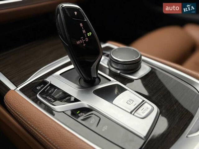 Черный БМВ 7 Серия, объемом двигателя 2 л и пробегом 175 тыс. км за 36999 $, фото 26 на Automoto.ua