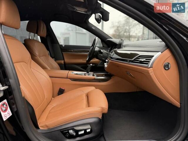 Черный БМВ 7 Серия, объемом двигателя 2 л и пробегом 175 тыс. км за 36999 $, фото 12 на Automoto.ua