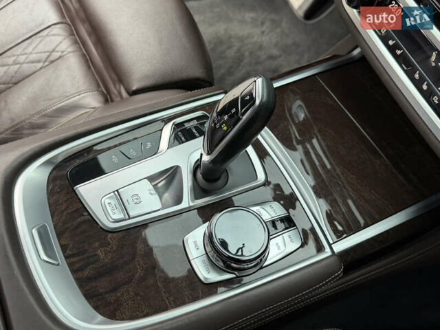 Черный БМВ 7 Серия, объемом двигателя 4.39 л и пробегом 157 тыс. км за 29700 $, фото 22 на Automoto.ua