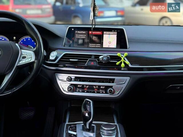 Черный БМВ 7 Серия, объемом двигателя 3 л и пробегом 130 тыс. км за 29000 $, фото 56 на Automoto.ua