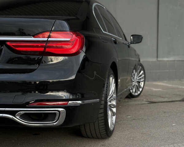 Чорний БМВ 7 Серія, об'ємом двигуна 2.99 л та пробігом 117 тис. км за 45000 $, фото 15 на Automoto.ua