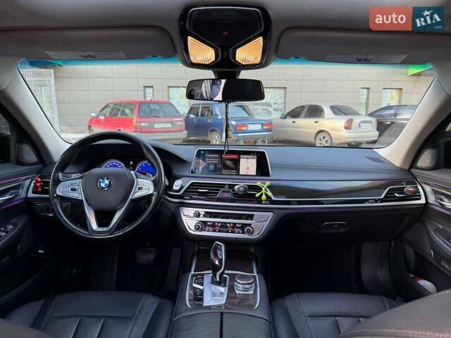 Черный БМВ 7 Серия, объемом двигателя 3 л и пробегом 130 тыс. км за 29000 $, фото 54 на Automoto.ua