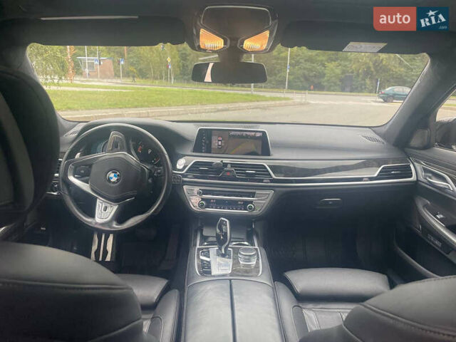 Черный БМВ 7 Серия, объемом двигателя 2.99 л и пробегом 183 тыс. км за 38900 $, фото 23 на Automoto.ua