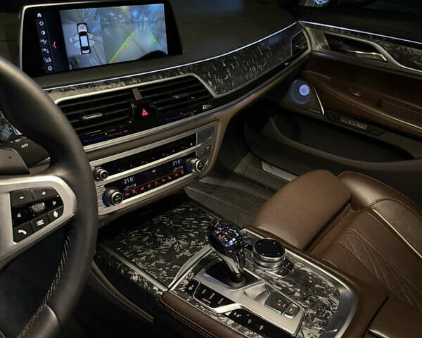 Черный БМВ 7 Серия, объемом двигателя 2.99 л и пробегом 125 тыс. км за 55600 $, фото 20 на Automoto.ua