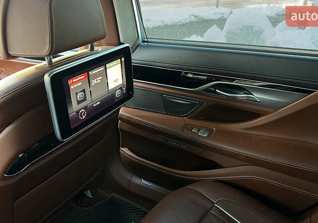 Черный БМВ 7 Серия, объемом двигателя 4.39 л и пробегом 30 тыс. км за 72000 $, фото 39 на Automoto.ua