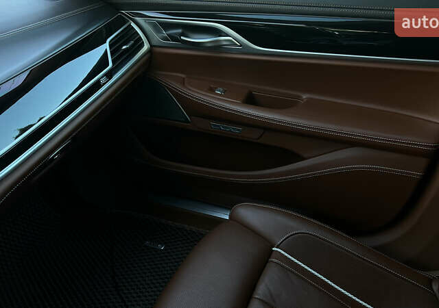 Черный БМВ 7 Серия, объемом двигателя 4.39 л и пробегом 30 тыс. км за 68000 $, фото 15 на Automoto.ua