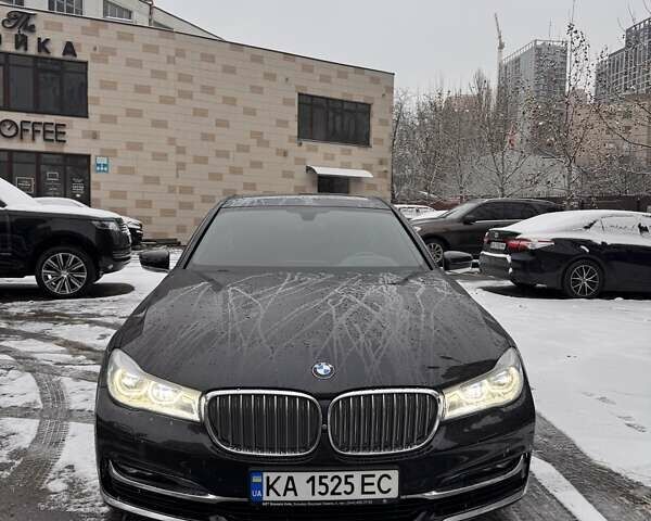 Чорний БМВ 7 Серія, об'ємом двигуна 2 л та пробігом 143 тис. км за 35000 $, фото 4 на Automoto.ua