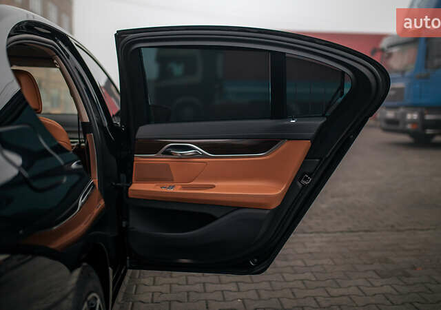 Черный БМВ 7 Серия, объемом двигателя 2.99 л и пробегом 243 тыс. км за 39000 $, фото 50 на Automoto.ua