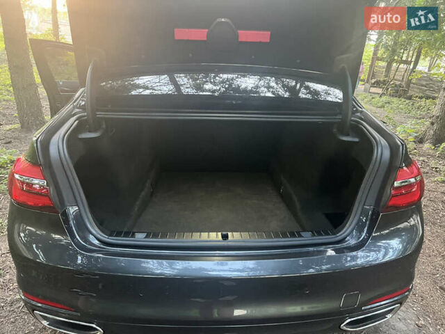 Черный БМВ 7 Серия, объемом двигателя 3 л и пробегом 218 тыс. км за 36500 $, фото 10 на Automoto.ua