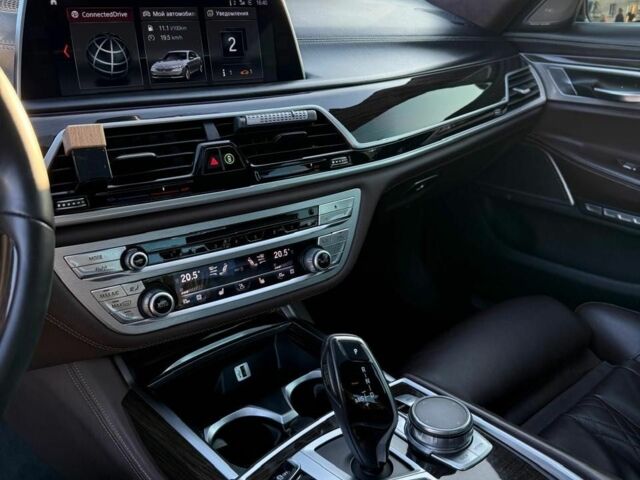 Черный БМВ 7 Серия, объемом двигателя 3 л и пробегом 117 тыс. км за 45000 $, фото 4 на Automoto.ua