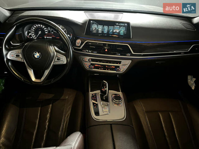 Черный БМВ 7 Серия, объемом двигателя 3 л и пробегом 218 тыс. км за 36500 $, фото 49 на Automoto.ua