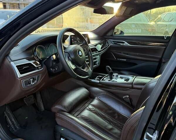 Черный БМВ 7 Серия, объемом двигателя 2.99 л и пробегом 116 тыс. км за 45000 $, фото 41 на Automoto.ua