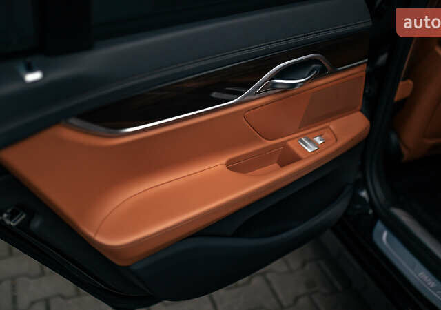 Черный БМВ 7 Серия, объемом двигателя 2.99 л и пробегом 243 тыс. км за 39000 $, фото 35 на Automoto.ua