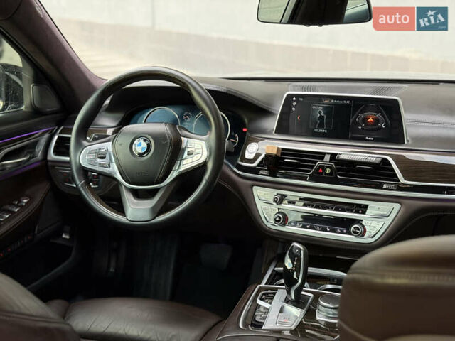 Чорний БМВ 7 Серія, об'ємом двигуна 2.99 л та пробігом 117 тис. км за 45000 $, фото 33 на Automoto.ua