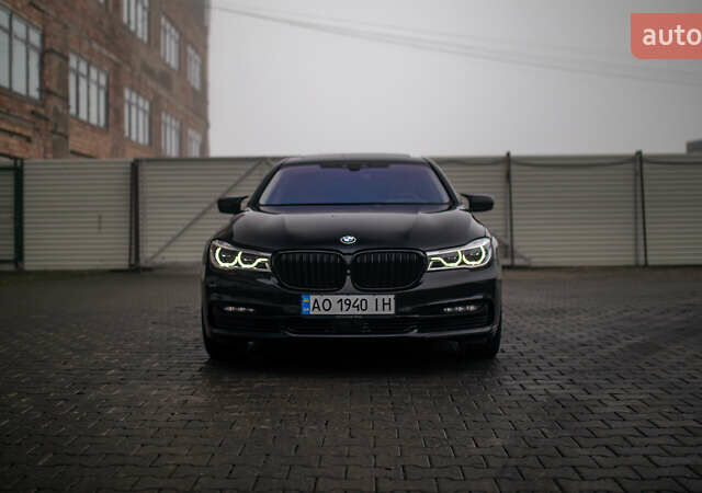 Черный БМВ 7 Серия, объемом двигателя 2.99 л и пробегом 243 тыс. км за 39000 $, фото 6 на Automoto.ua