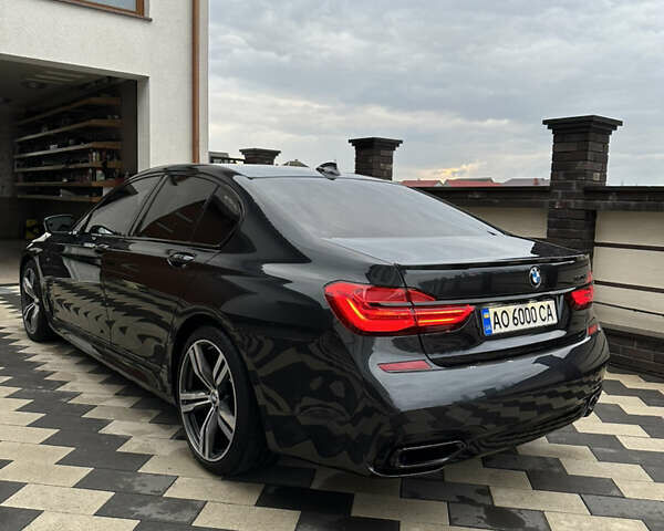 Чорний БМВ 7 Серія, об'ємом двигуна 3 л та пробігом 181 тис. км за 40999 $, фото 1 на Automoto.ua