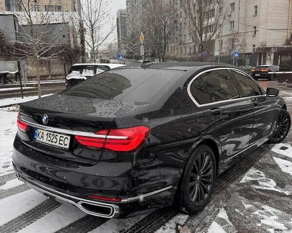 Чорний БМВ 7 Серія, об'ємом двигуна 2 л та пробігом 143 тис. км за 35000 $, фото 63 на Automoto.ua