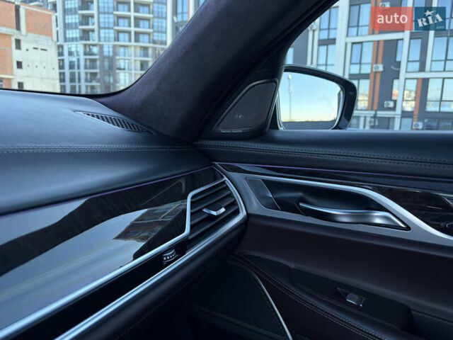Черный БМВ 7 Серия, объемом двигателя 3 л и пробегом 160 тыс. км за 38500 $, фото 32 на Automoto.ua