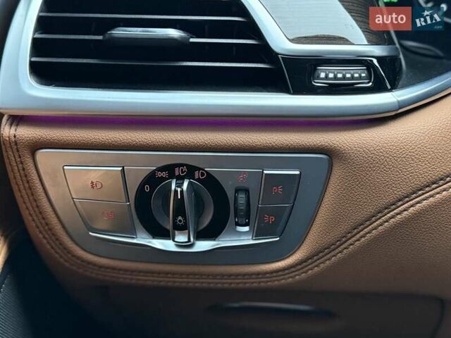 Черный БМВ 7 Серия, объемом двигателя 2 л и пробегом 175 тыс. км за 36999 $, фото 35 на Automoto.ua