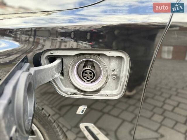 Черный БМВ 7 Серия, объемом двигателя 2 л и пробегом 142 тыс. км за 39500 $, фото 14 на Automoto.ua