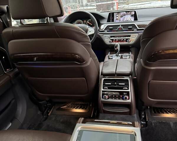 Чорний БМВ 7 Серія, об'ємом двигуна 2 л та пробігом 143 тис. км за 35000 $, фото 40 на Automoto.ua