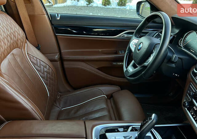 Черный БМВ 7 Серия, объемом двигателя 4.39 л и пробегом 30 тыс. км за 72000 $, фото 55 на Automoto.ua