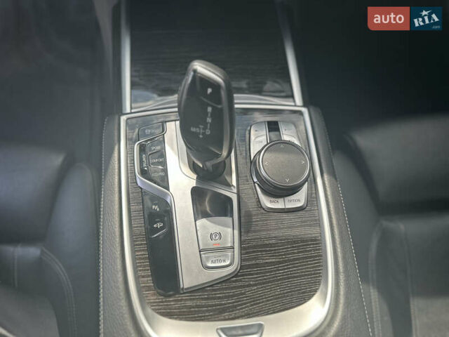 Черный БМВ 7 Серия, объемом двигателя 3 л и пробегом 173 тыс. км за 33000 $, фото 43 на Automoto.ua