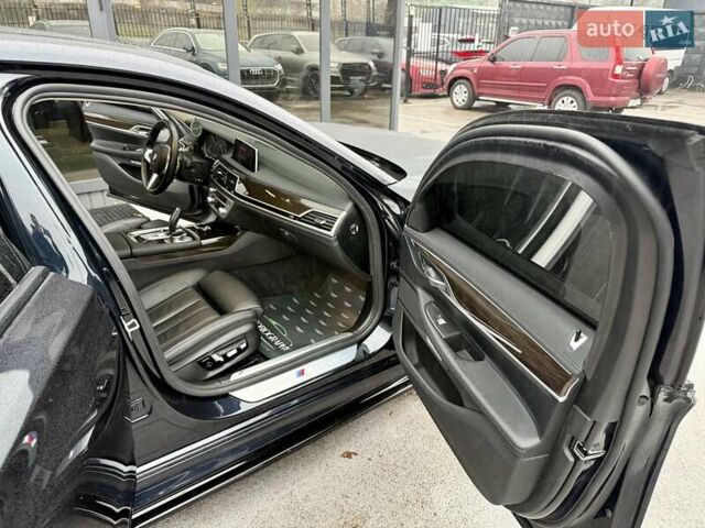 Черный БМВ 7 Серия, объемом двигателя 2.99 л и пробегом 102 тыс. км за 35900 $, фото 52 на Automoto.ua