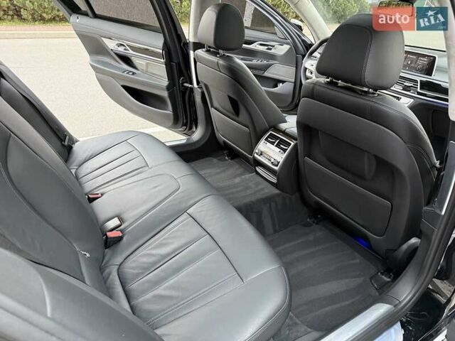 Черный БМВ 7 Серия, объемом двигателя 2.98 л и пробегом 136 тыс. км за 32800 $, фото 49 на Automoto.ua