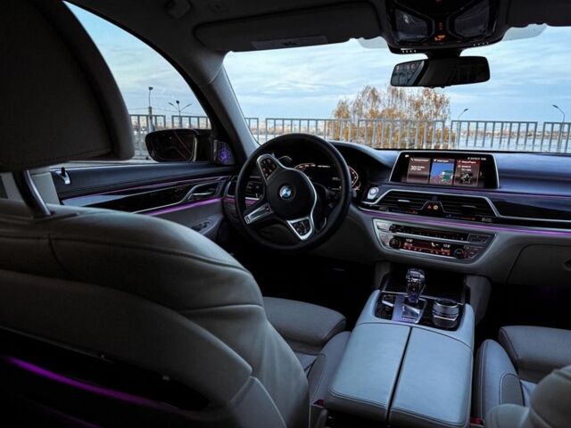 Черный БМВ 7 Серия, объемом двигателя 3 л и пробегом 30 тыс. км за 45000 $, фото 3 на Automoto.ua