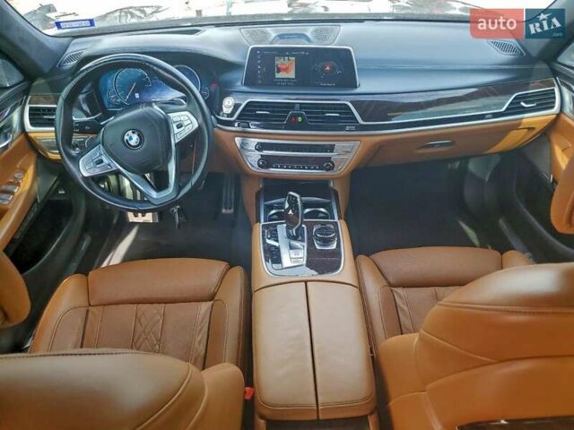 Чорний БМВ 7 Серія, об'ємом двигуна 3 л та пробігом 96 тис. км за 8600 $, фото 7 на Automoto.ua