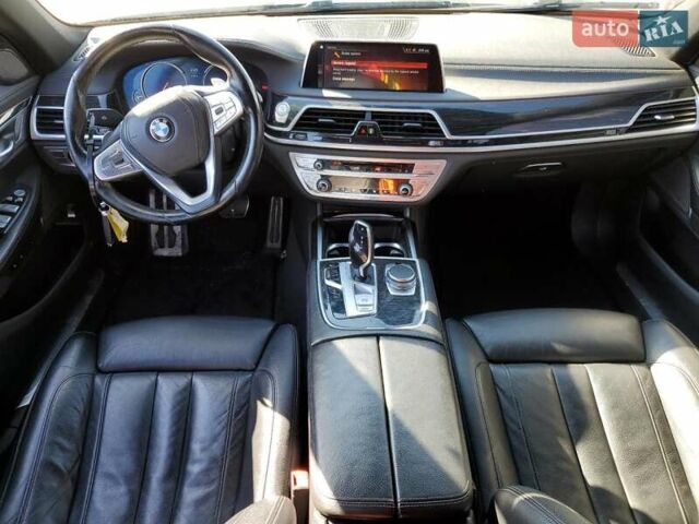 Черный БМВ 7 Серия, объемом двигателя 3 л и пробегом 132 тыс. км за 8500 $, фото 6 на Automoto.ua