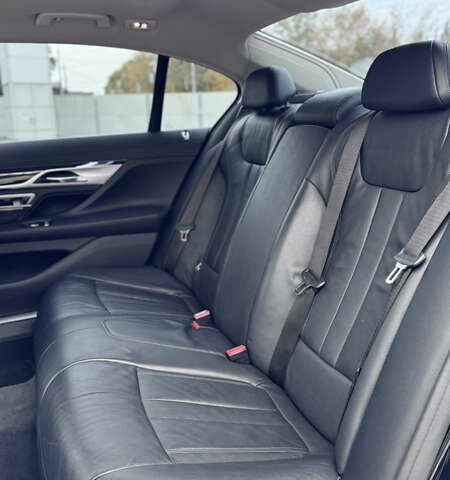 Черный БМВ 7 Серия, объемом двигателя 3 л и пробегом 100 тыс. км за 30000 $, фото 14 на Automoto.ua