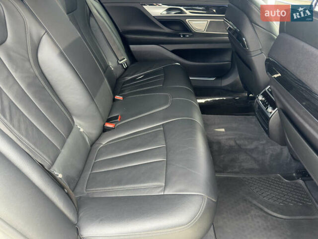 Черный БМВ 7 Серия, объемом двигателя 3 л и пробегом 173 тыс. км за 33000 $, фото 60 на Automoto.ua