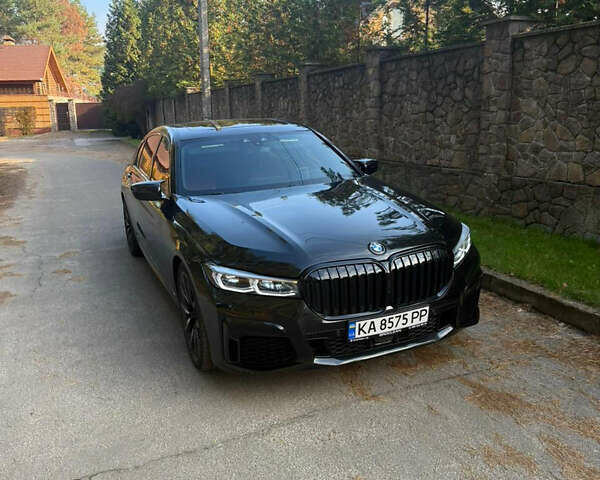 Черный БМВ 7 Серия, объемом двигателя 3 л и пробегом 80 тыс. км за 39500 $, фото 1 на Automoto.ua