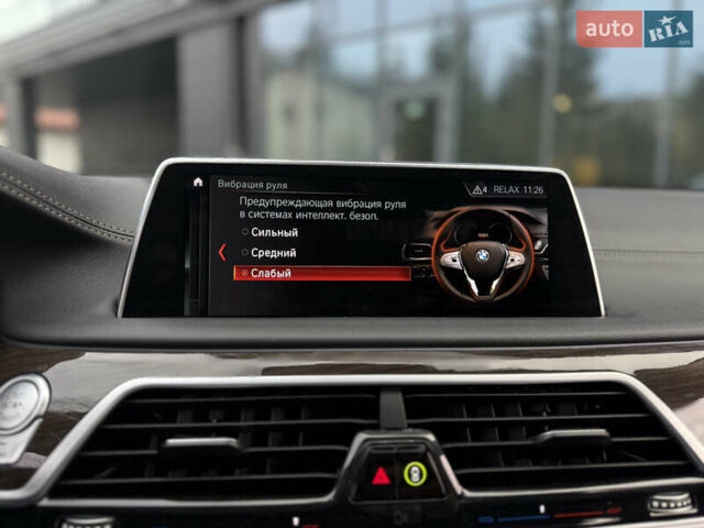 Чорний БМВ 7 Серія, об'ємом двигуна 2.98 л та пробігом 71 тис. км за 28990 $, фото 53 на Automoto.ua