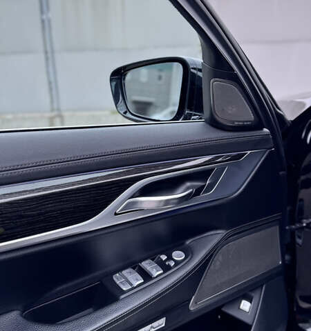 Черный БМВ 7 Серия, объемом двигателя 3 л и пробегом 100 тыс. км за 30000 $, фото 11 на Automoto.ua