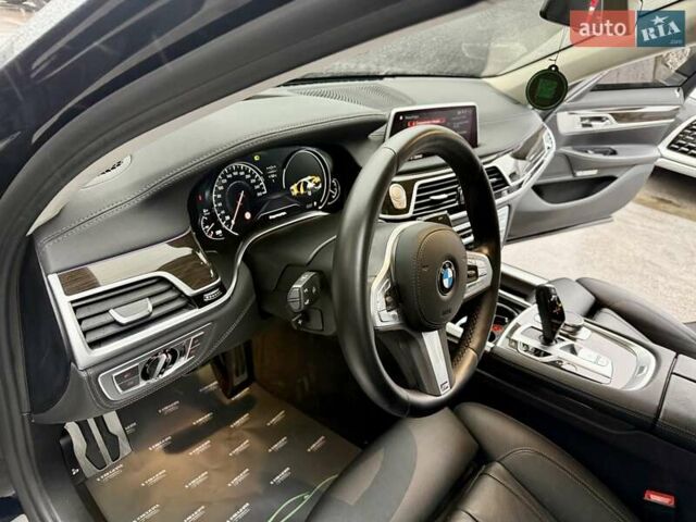 Черный БМВ 7 Серия, объемом двигателя 2.99 л и пробегом 102 тыс. км за 35900 $, фото 35 на Automoto.ua