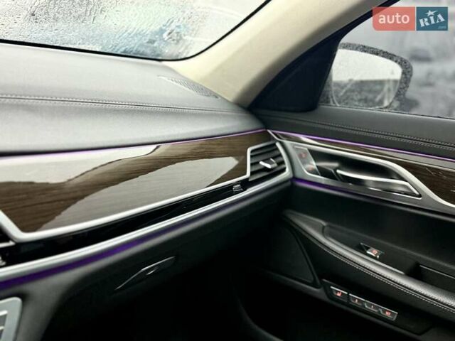 Черный БМВ 7 Серия, объемом двигателя 2.99 л и пробегом 102 тыс. км за 35900 $, фото 41 на Automoto.ua