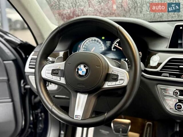 Черный БМВ 7 Серия, объемом двигателя 2.99 л и пробегом 102 тыс. км за 35900 $, фото 38 на Automoto.ua